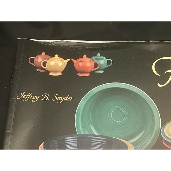 Fiesta Homer Laughlin China Company’s Colorful Dinnerware Book 4th Edition - Picture 5 of 7